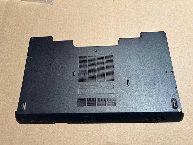 DELL LATITUDE E6440 BOTTOM ACCESS DOOR COVER